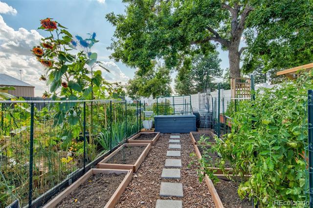 Building Photo - 13890 E Marina Dr