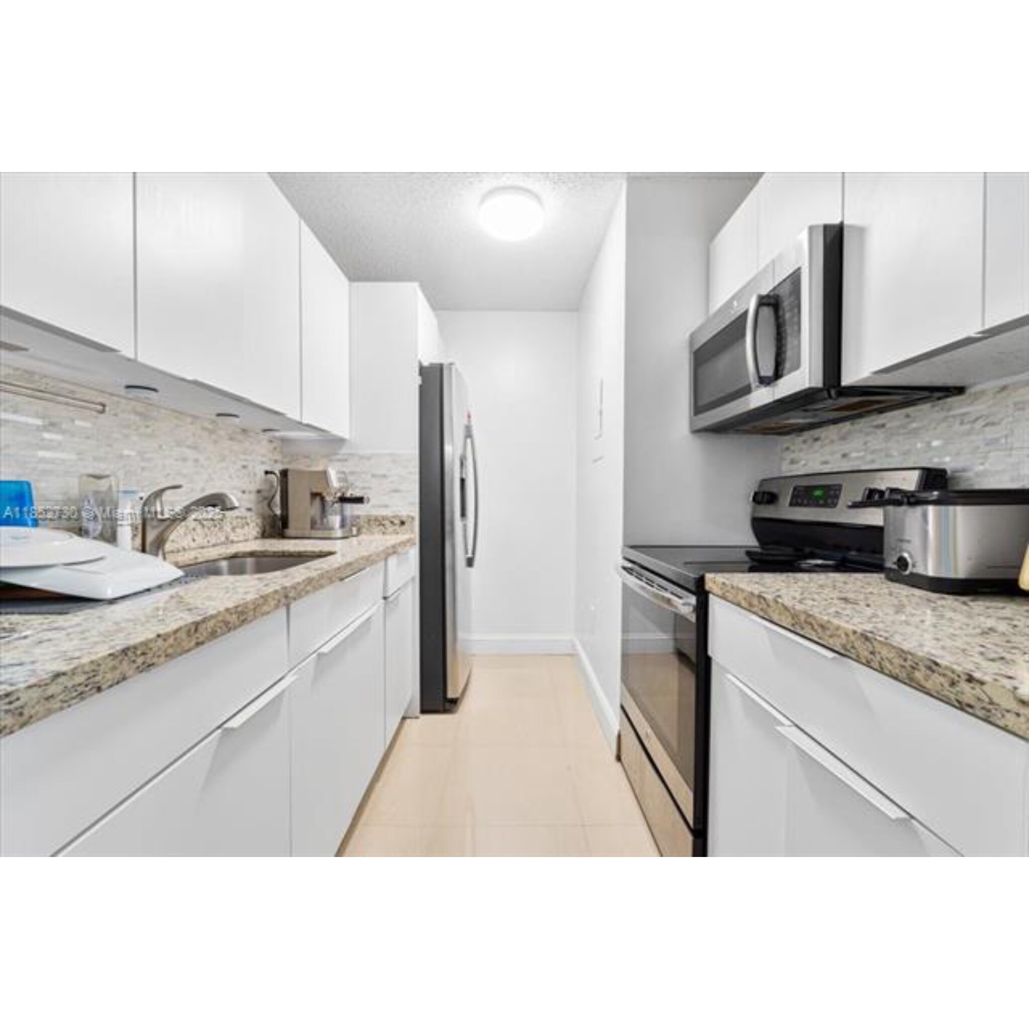 Building Photo - 7419 SW 152nd Ave