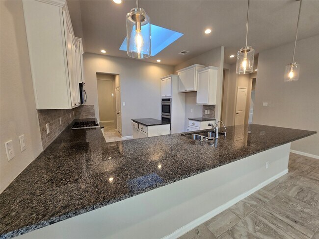 Building Photo - 511 Yellow Bullhead Ct