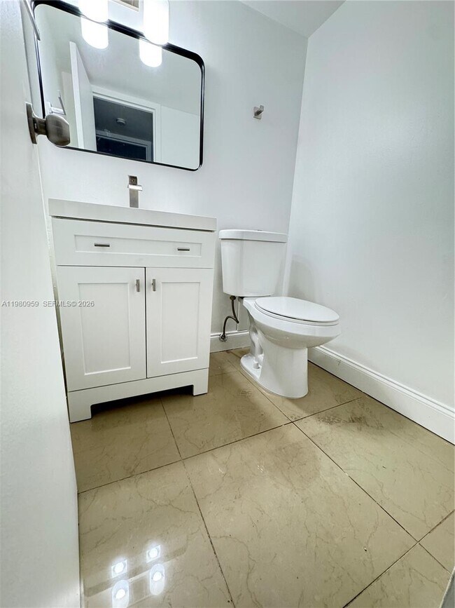 Building Photo - 1800 Sans Souci Blvd