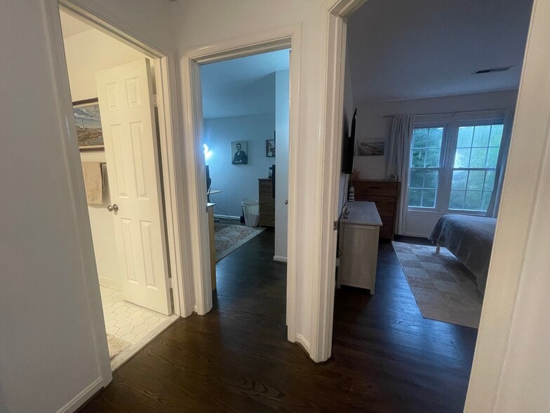 Building Photo - 6502 Summerton Way