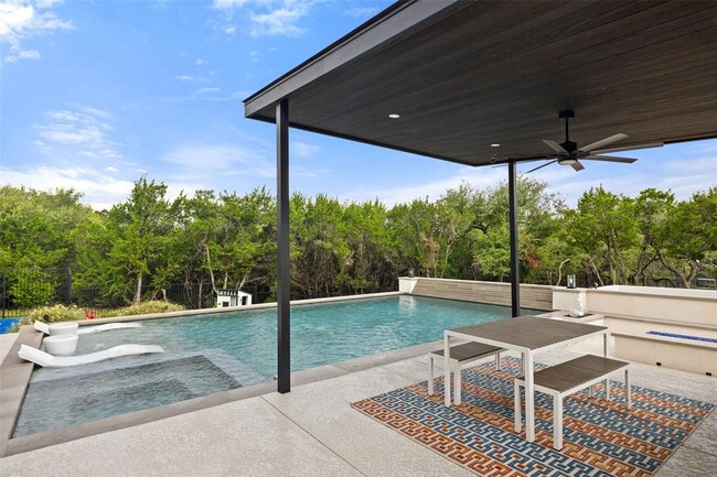 Building Photo - 1293 Gato del Sol Ave
