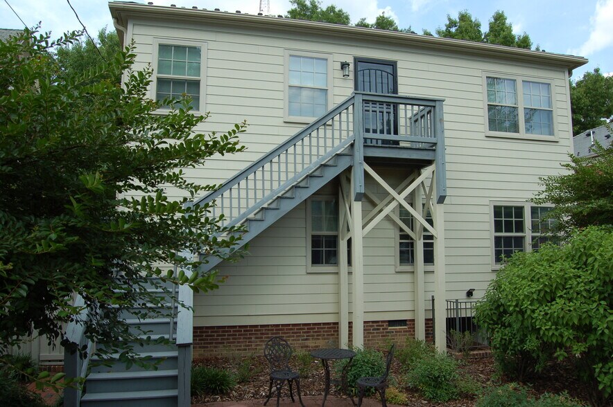 Building Photo - 3309 Monument Ave