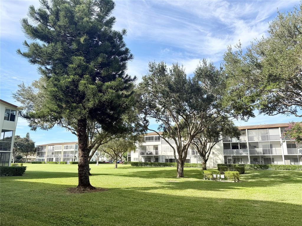 Building Photo - 84 Mansfield B