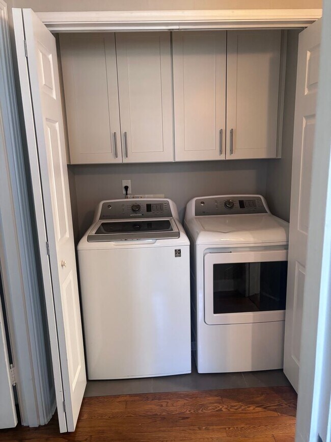 Building Photo - Charming 3-Bedroom Home in Memphis – Move-In Ready!