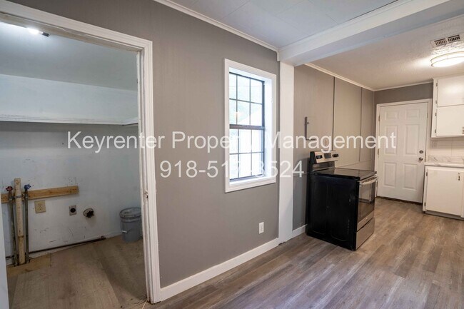 Building Photo - Completely Renovated 2 Bed 1 Bath Rental House in Skiatook!