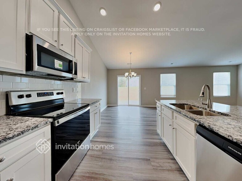 Building Photo - 170 Wellshire Dr