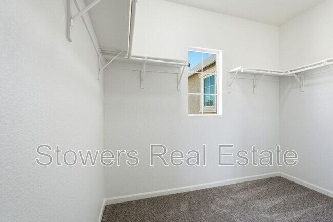 Building Photo - 651 N Andalusia Way