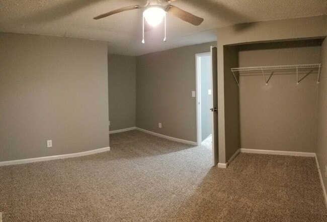 LR - Lexington Villas