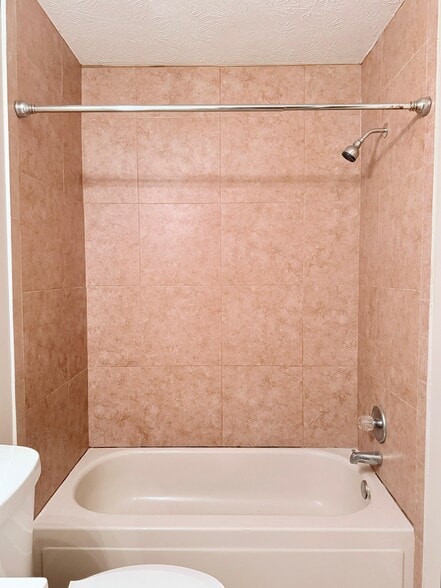 Building Photo - 5957 Sherrie Ln