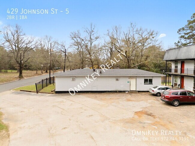 Building Photo - 429 Johnson St