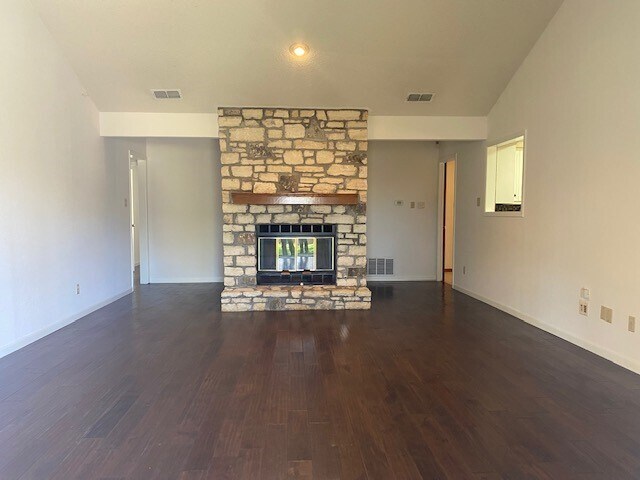 Building Photo - 1803 Ryon Cove