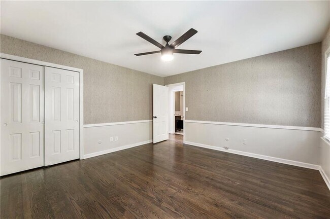 Building Photo - 4243 McClatchey Cir NE