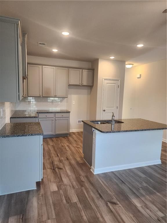 Building Photo - 2822 Saratoga Lake View