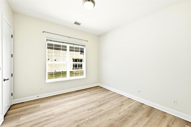 Building Photo - 201 Varco Dr