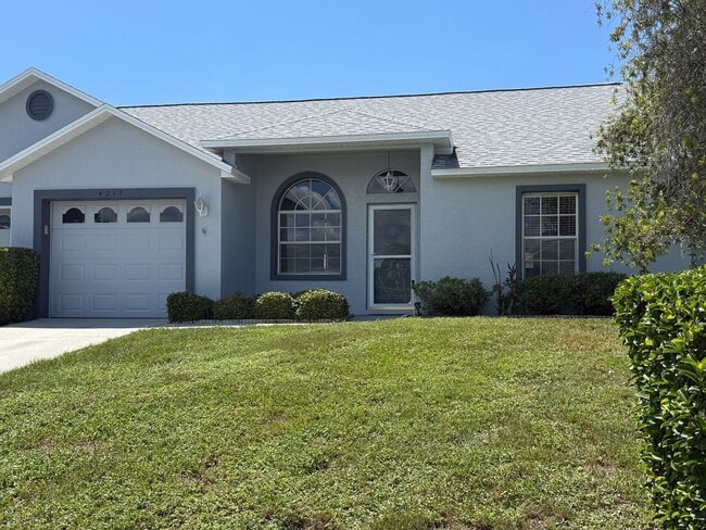 Building Photo - 4217 Avanti Cir