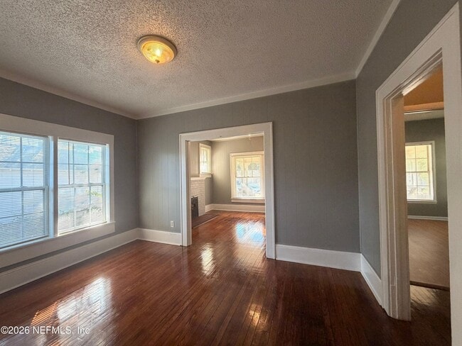 Building Photo - 919 Maynard St