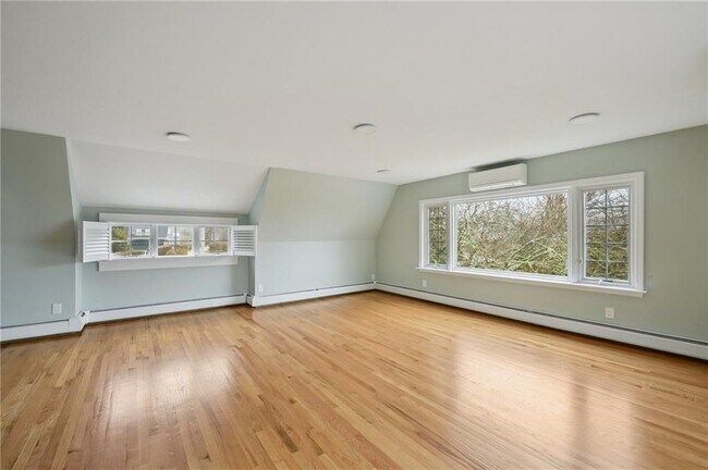 Building Photo - 450 Ocean Rd