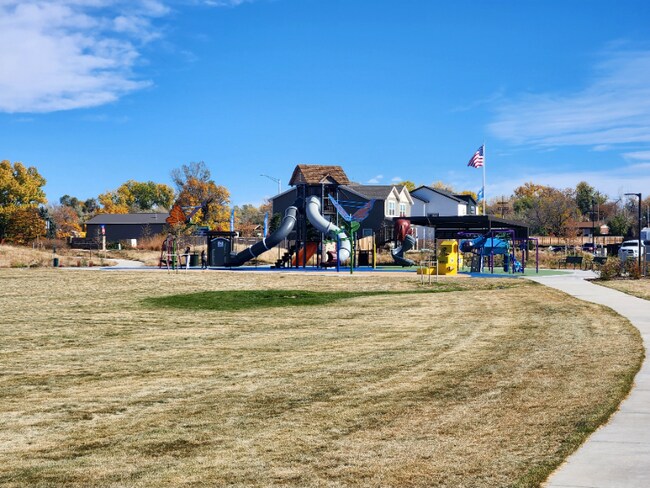 Building Photo - 1611 Jennifer St