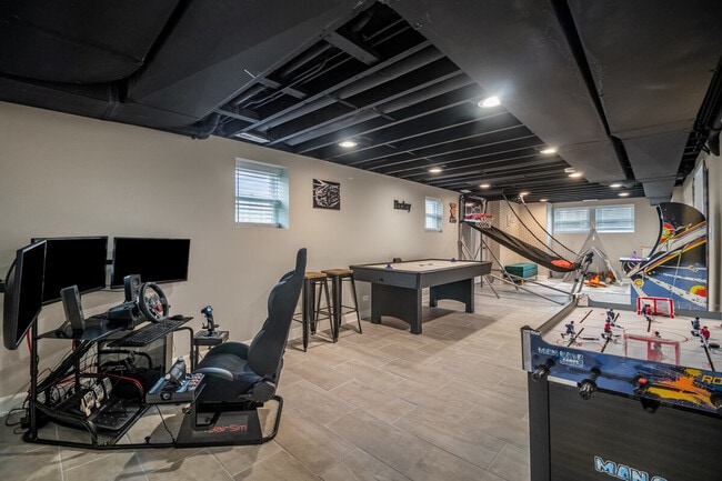 Building Photo - 7411 W 56th St