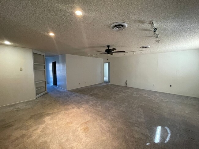 Building Photo - 4700 Citadel Dr