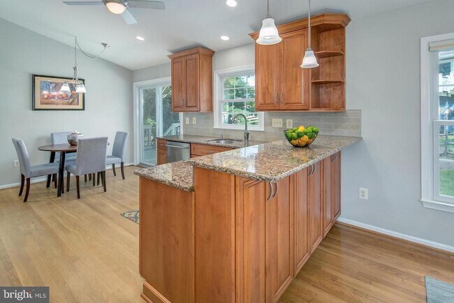 Building Photo - 26 Lily Pond Ct