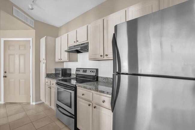 Building Photo - 404 Summit Ridge Pl