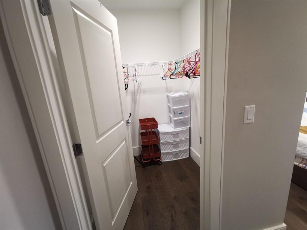 Building Photo - 214 Market St