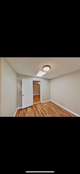 Building Photo - 4709 Wesley Terrace