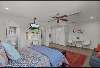 Building Photo - 26696 Avenida Quintana