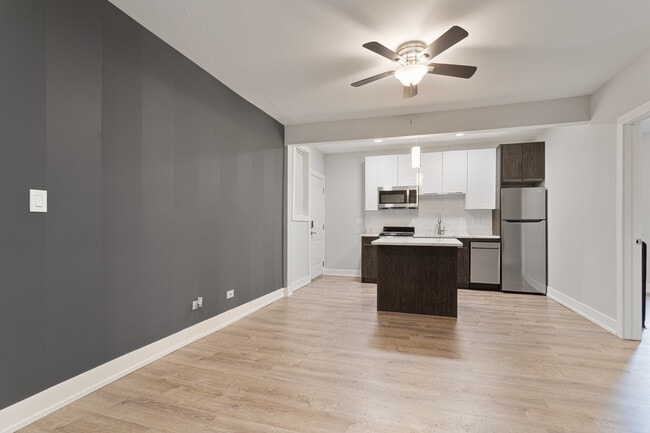 Building Photo - 1653 W Jonquil Terrace