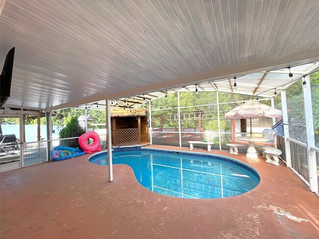 Building Photo - 2348 Cordova Ct