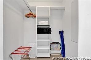 Building Photo - 2602 E Hallandale Beach Blvd