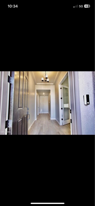 Building Photo - 272 Hunstanton St