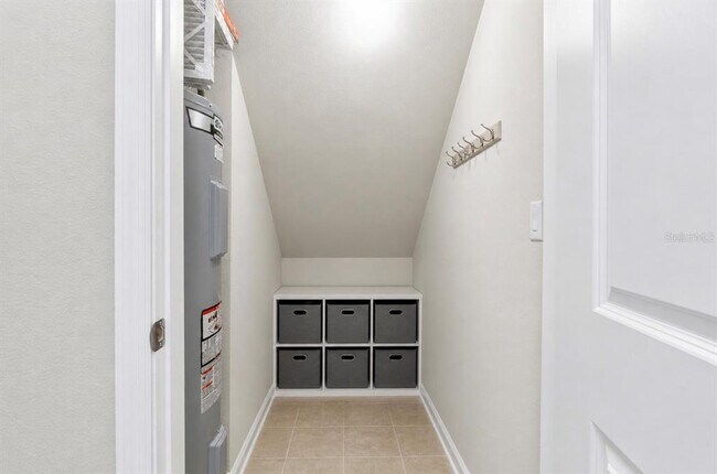 Building Photo - 2665 Mead Ave