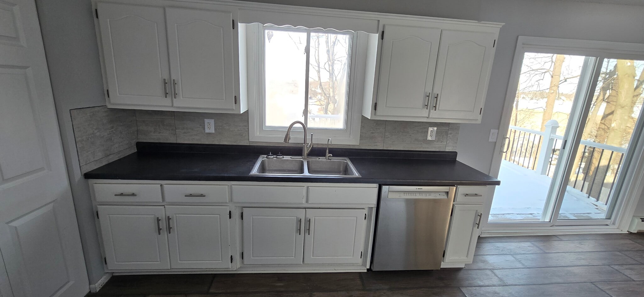 New Bosch dishwasher - 4664 Suffolk Rd