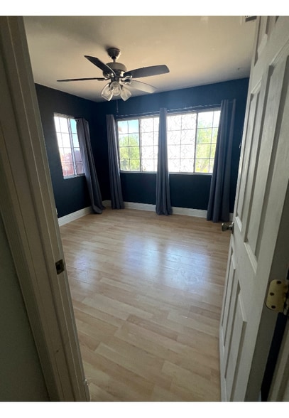 Primary Photo - 29377 Maes St