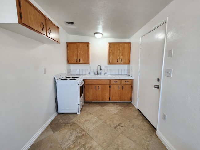 Kitchen #1 - 7444 Borrego Trl