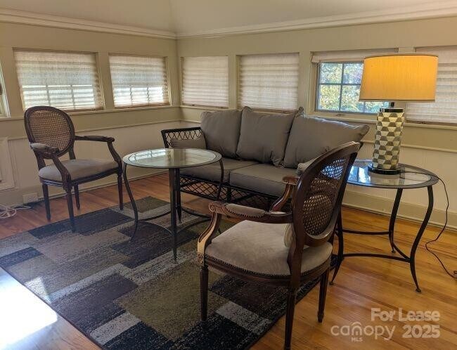 Primary Photo - 220 Melrose Cir