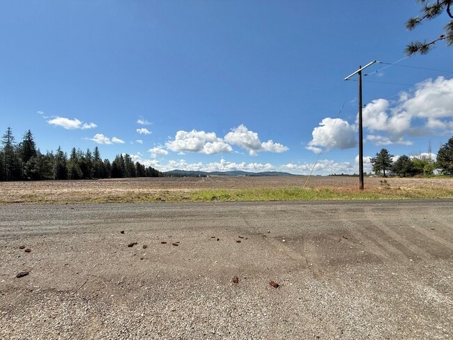 Building Photo - 5228 W Crosscut Rd