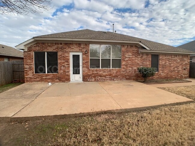 Building Photo - 16229 Everglade Ln