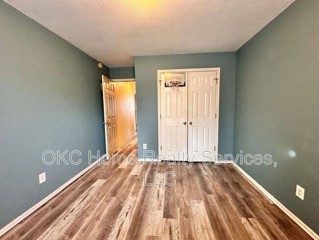 Building Photo - 10716 NW 31st Terrace