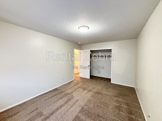 Building Photo - 3357 San Ramon Ct