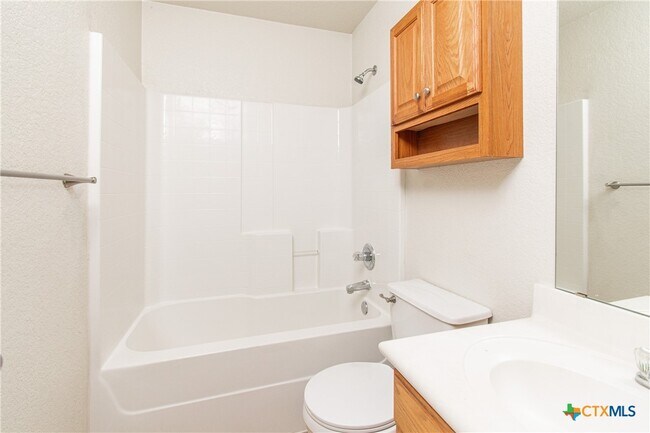 Building Photo - 3408 Ida Dr