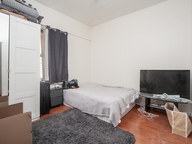 Building Photo - 47 St Margaret St