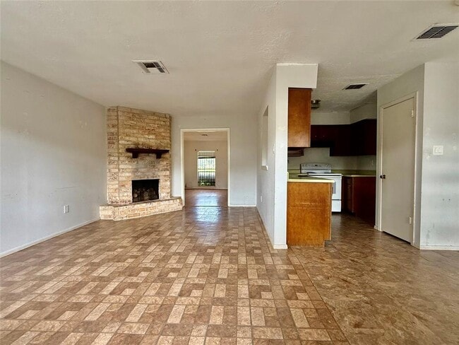 Building Photo - 13161 Clarewood Dr
