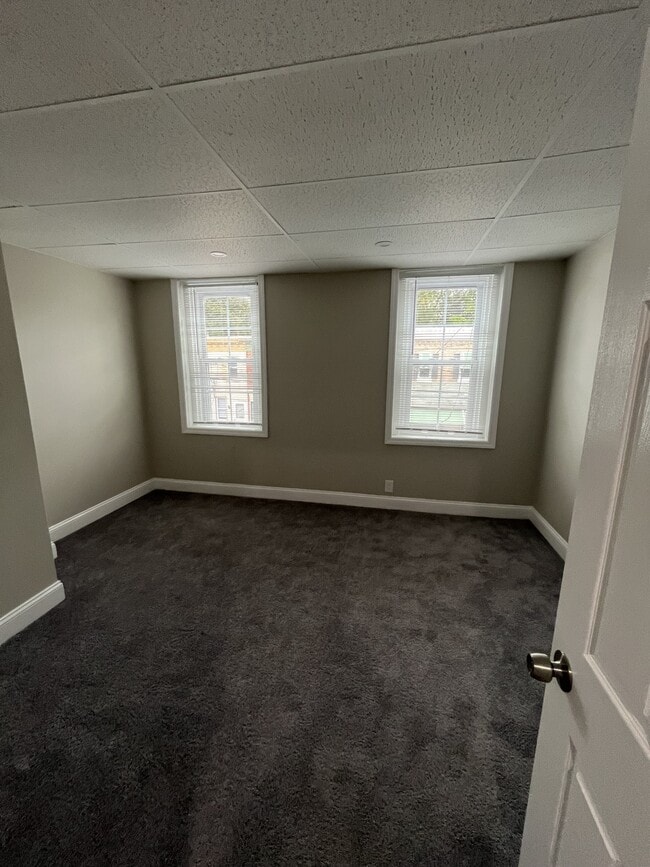 Building Photo - 1006 Potter St