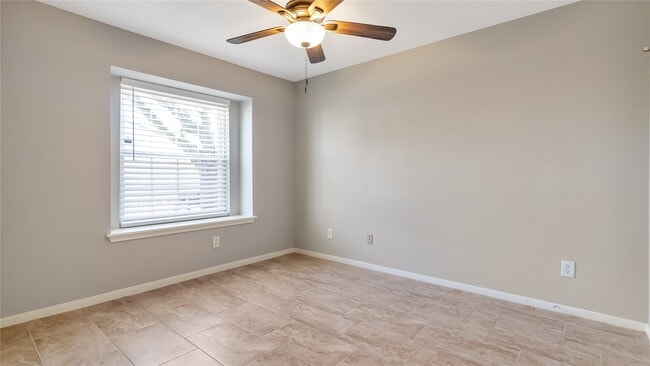 Building Photo - 4505 Terrace Manor Dr