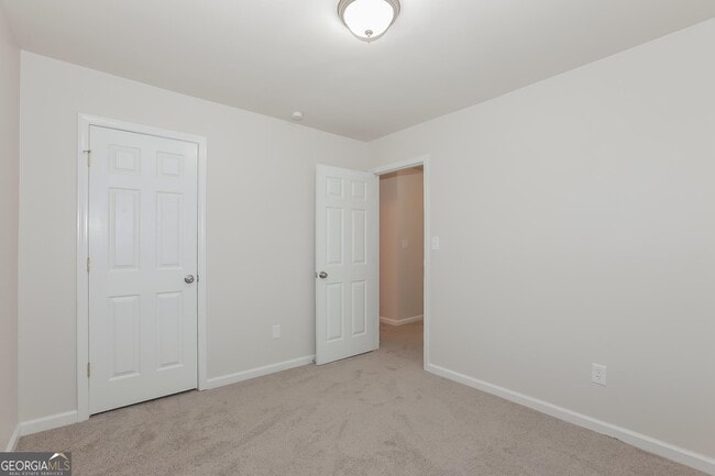 Building Photo - 4709 Autumn Rose Trail