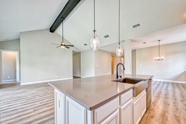 Building Photo - 610 Vineyard Hollow Ct